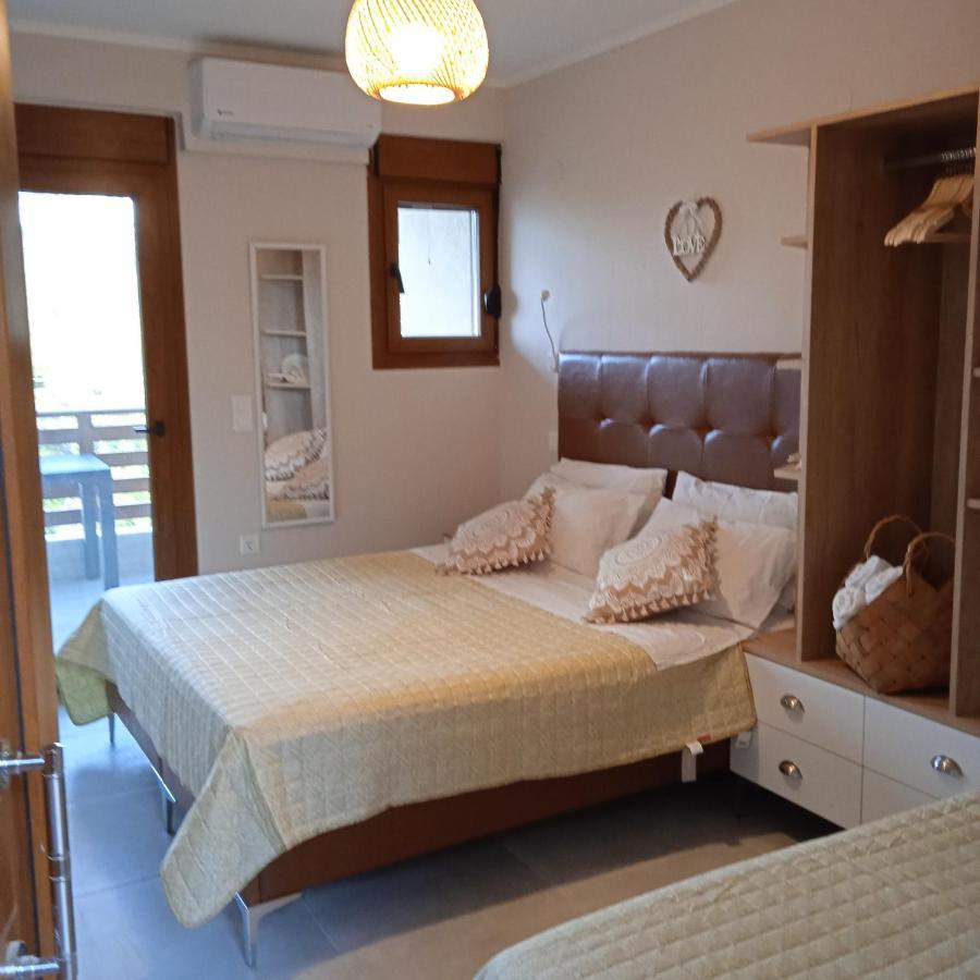 Porto Athos Apartments Nea Roda Bagian luar foto